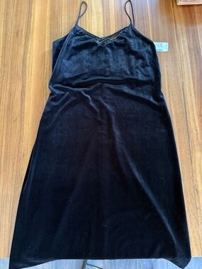 Vintage Y2K Ralph Lauren Black Velvet Slip Dress with cross cross neckline sz L